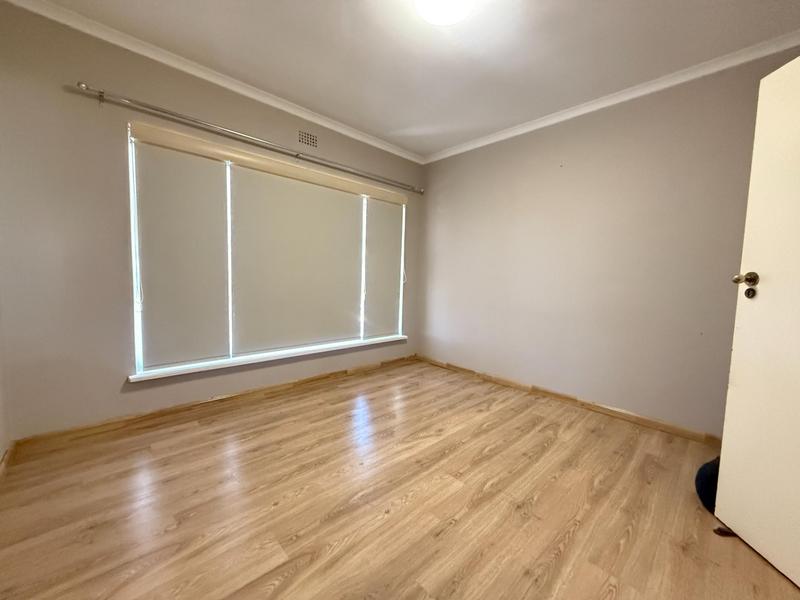 4 Bedroom Property for Sale in Panorama Western Cape